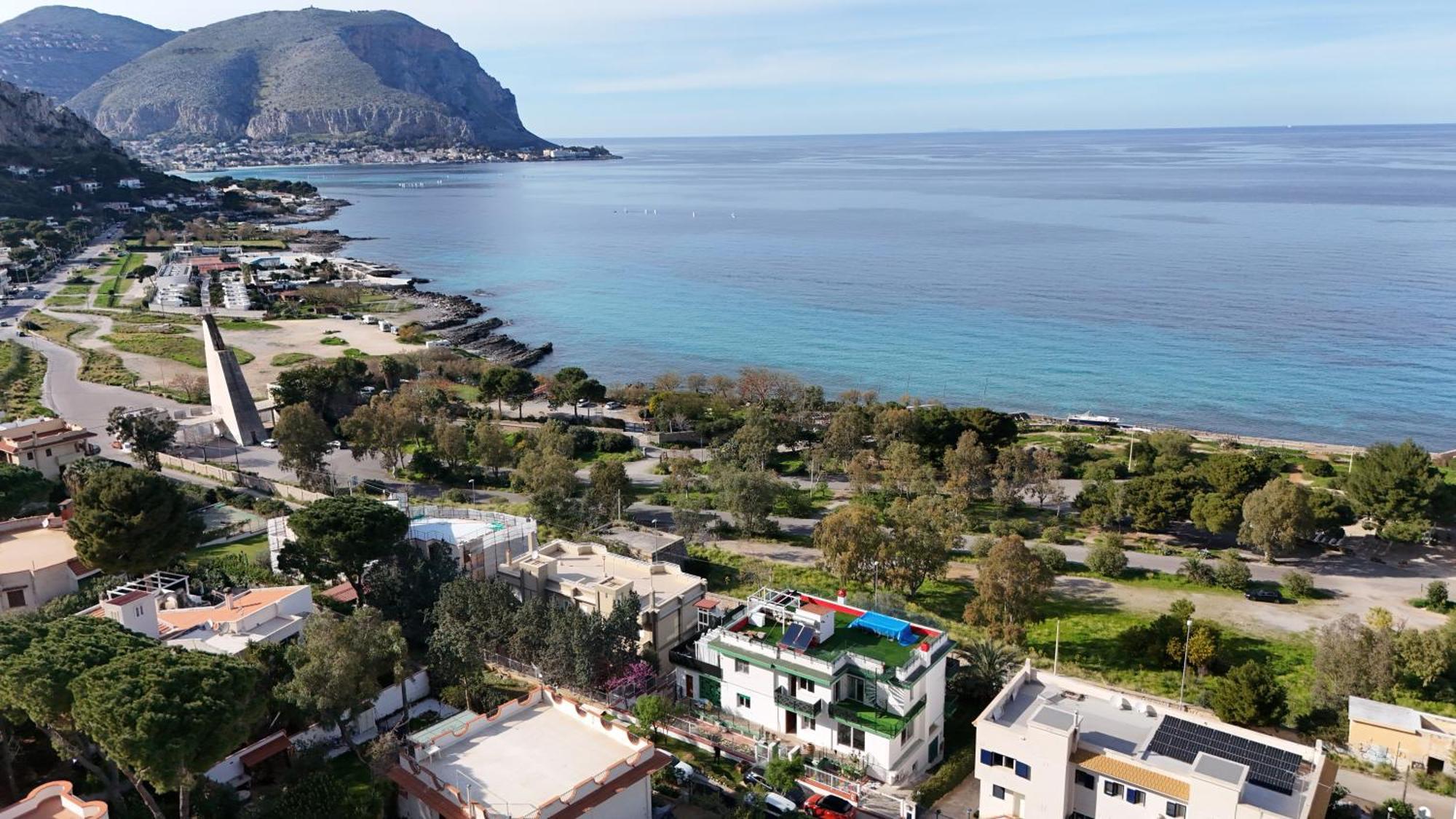 - Mondello Apartment